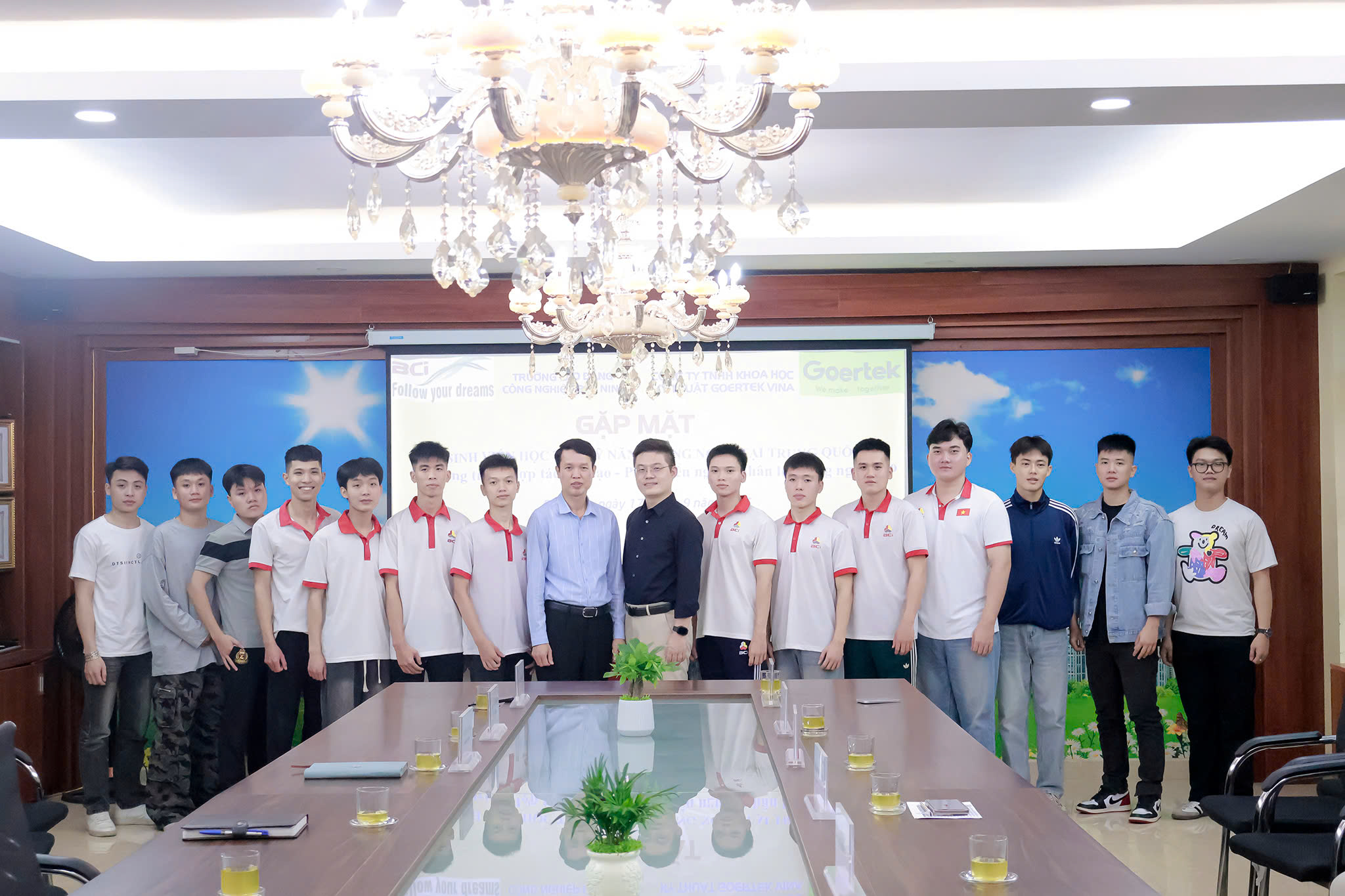 BCI gặp mặt, chúc mừng sinh viên xuất cảnh học tập tại Trung Quốc