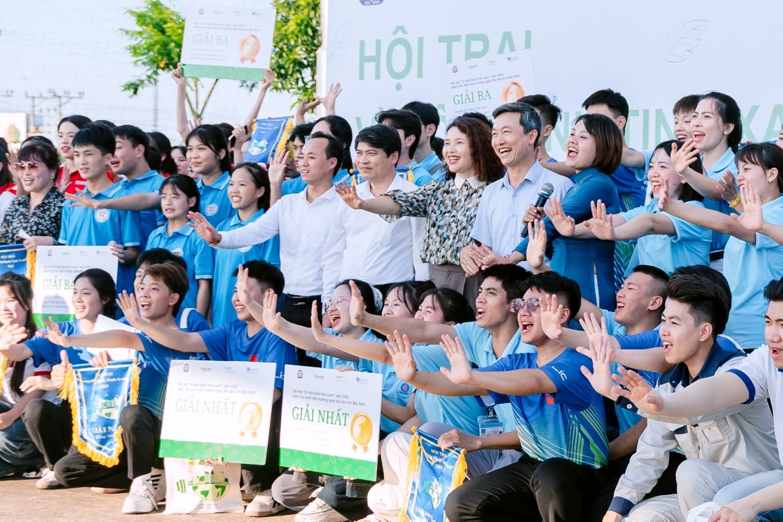 SINH VIÊN CAO ĐẲNG CÔNG NGHIỆP BẮC NINH GIÀNH GIẢI NHÌ CUỘC THI “VÌ MỘT HÀNH TINH XANH”