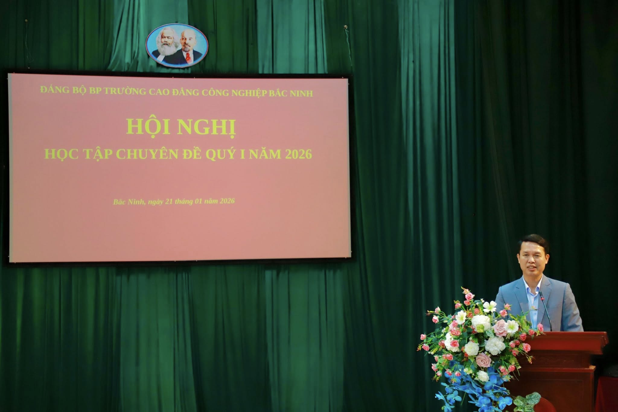 Đảng bộ Bộ phận trường Cao đẳng Công nghiệp Bắc Ninh tổ chức chương trình học tập Chuyên đề quý I năm 2026