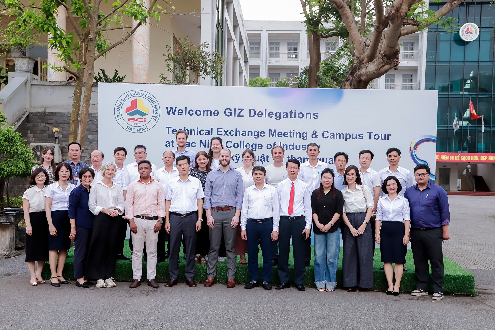 BCI ĐÓN TIẾP ĐOÀN ĐẠI BIỂU CẤP CAO GIZ KHU VỰC CHÂU Á, ĐỊNH HƯỚNG PHÁT TRIỂN ĐÀO TẠO BÁN DẪN VÀ CHUYỂN ĐỔI KÉP