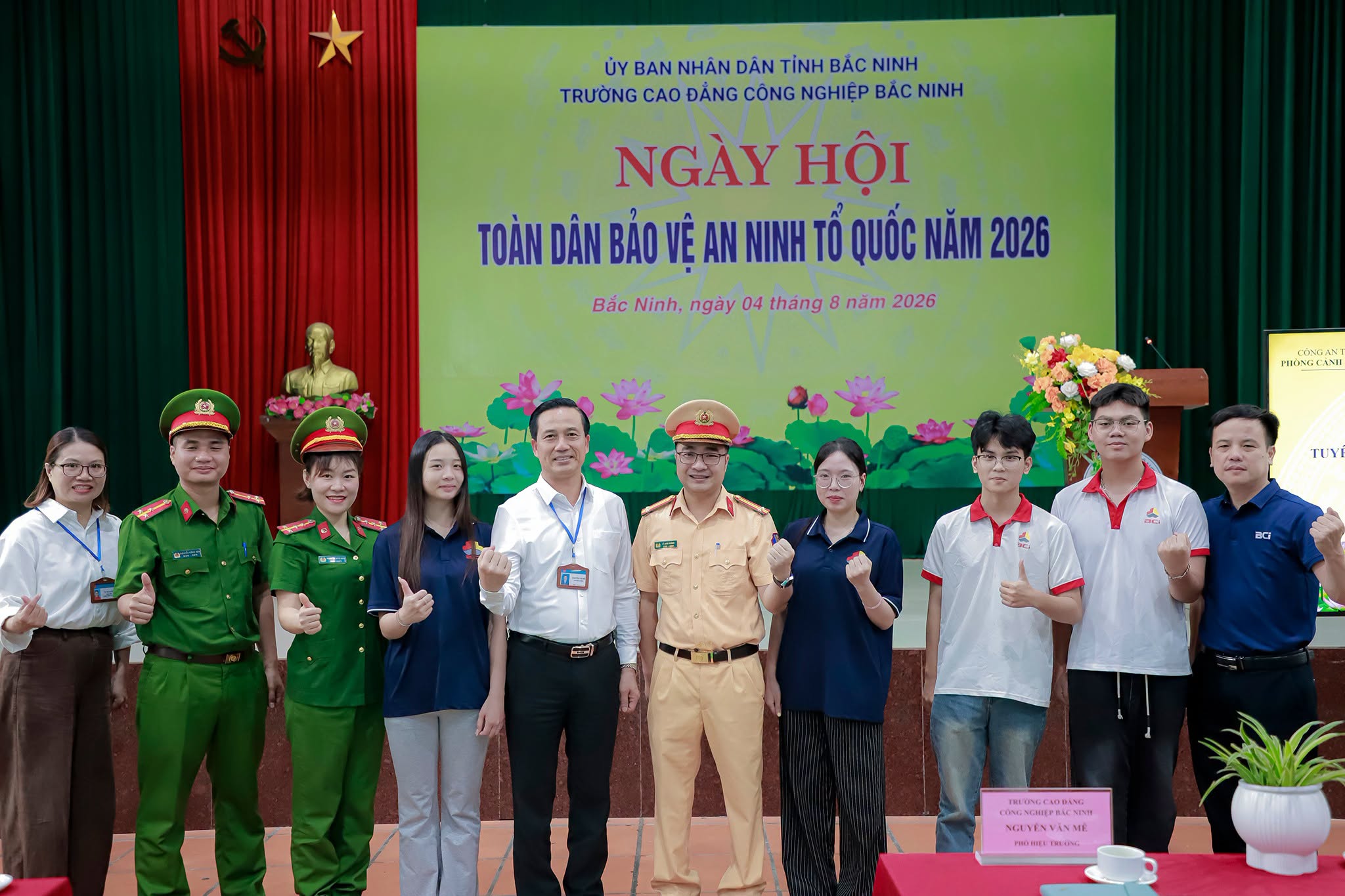 TRƯỜNG CAO ĐẲNG CÔNG NGHIỆP BẮC NINH TỔ CHỨC TUYÊN TRUYỀN AN TOÀN GIAO THÔNG CHO HƠN 400 SINH VIÊN